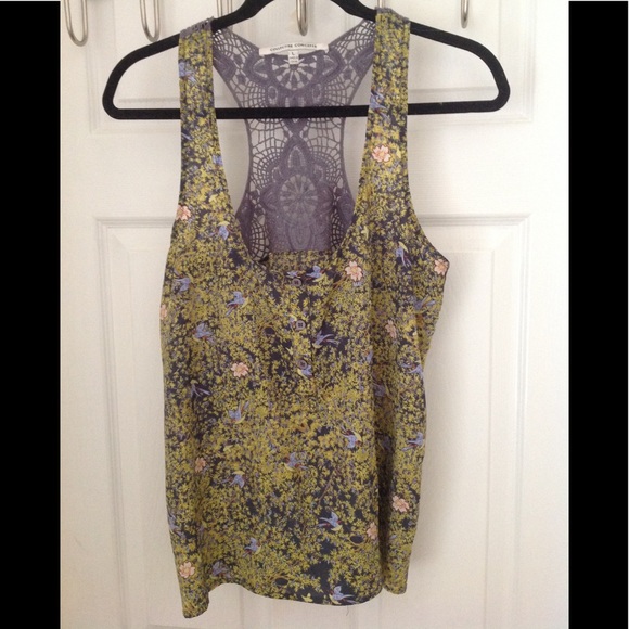 Tops - LAST CHANCE Bird print crochet back tank top Tops - LAST CHANCE Bird print crochet back tank top